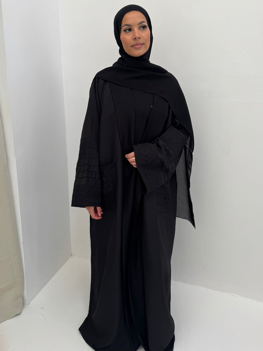 Embroidered 4 Piece Abaya