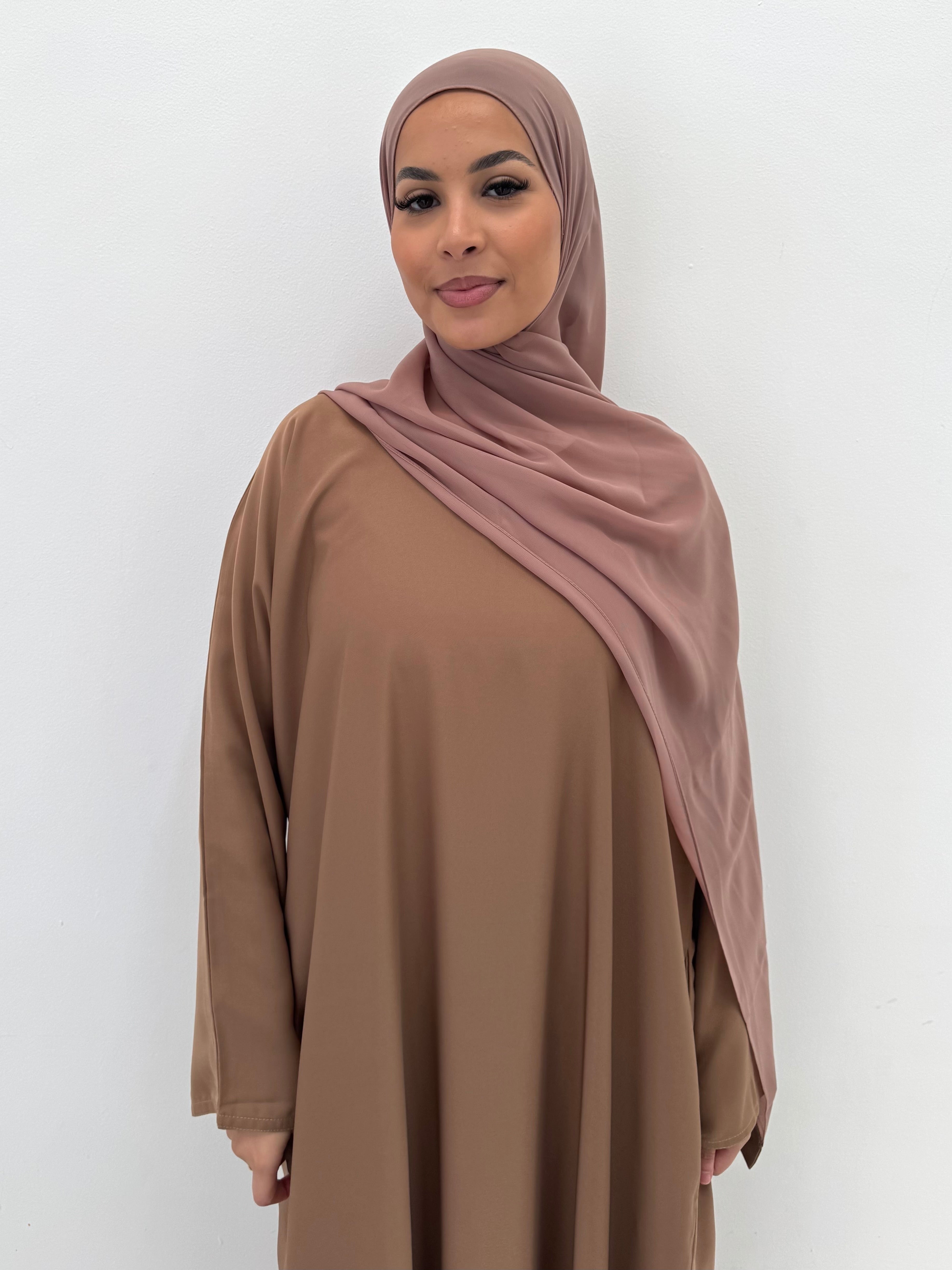 Brown closed abaya with pockets