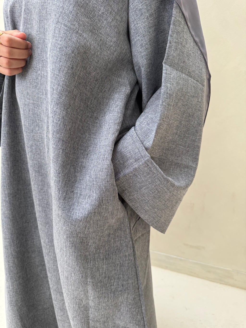 Premium Linen Abaya Set with Pockets