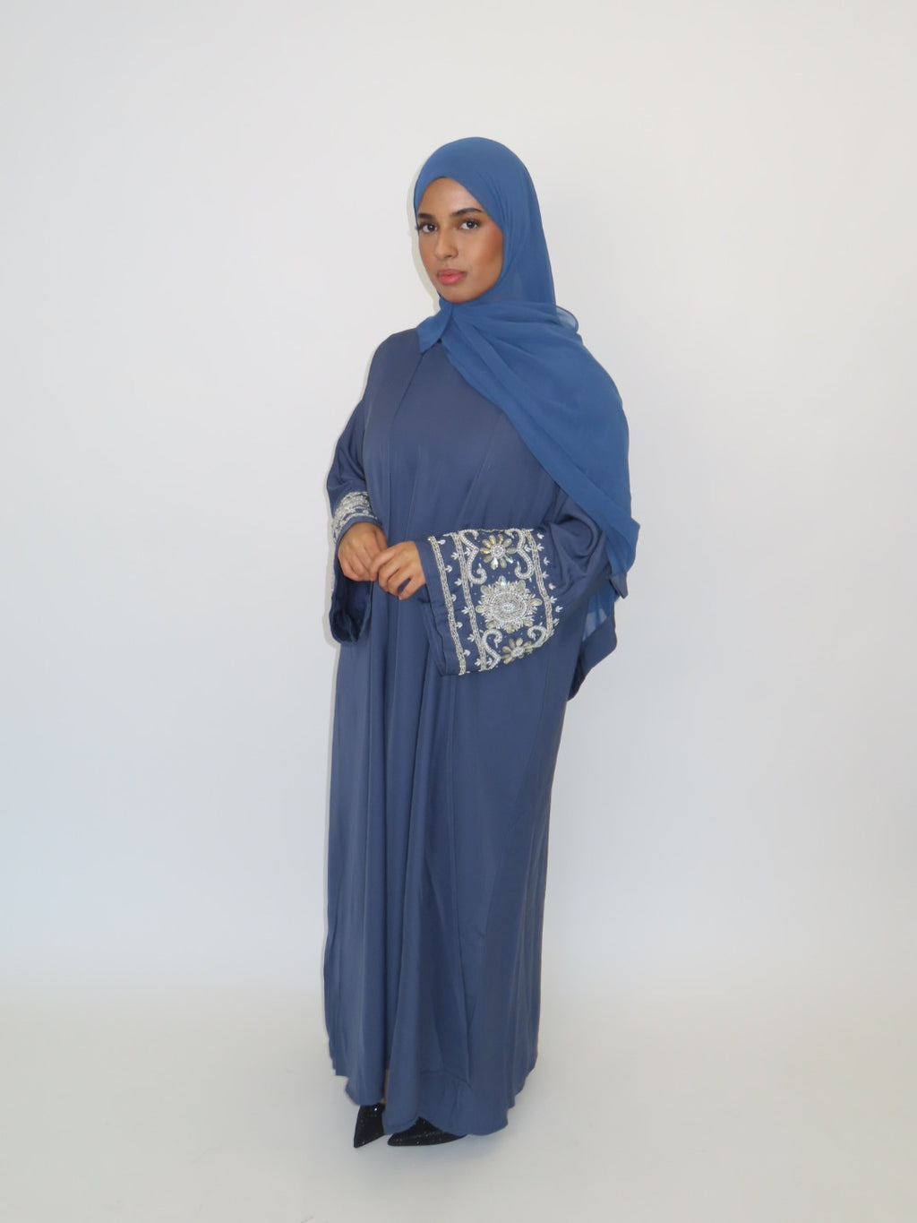 BLUE EMBELLISHED OPEN ABAYA SET
