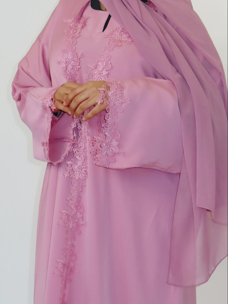 BLUSH PINK LACE OPEN ABAYA