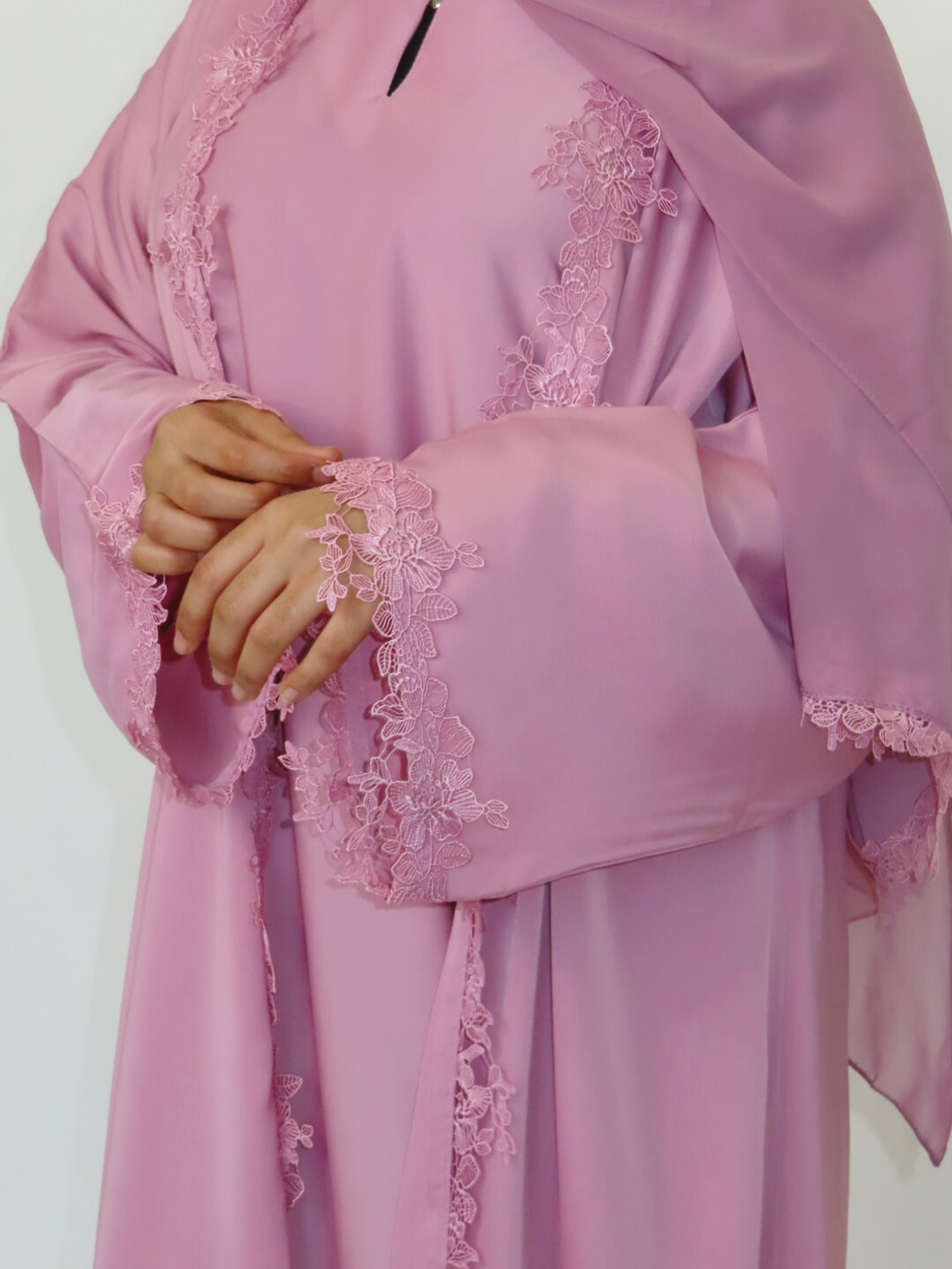 BLUSH PINK LACE OPEN ABAYA